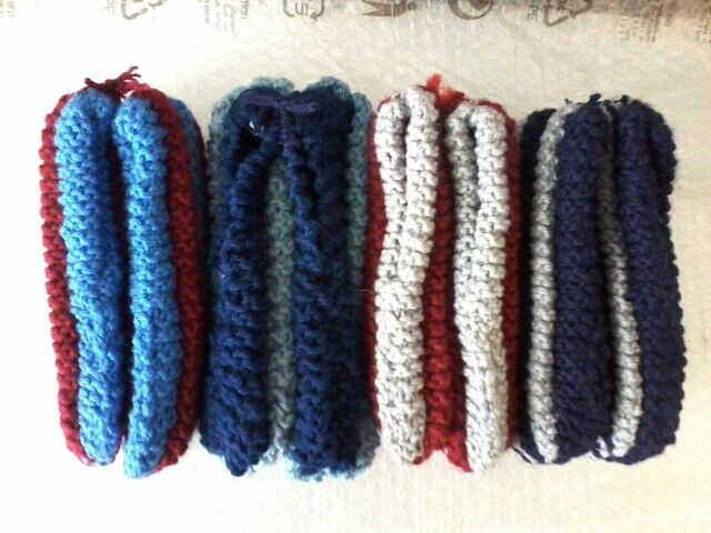 Pantoufles en laine tricot double/fait à la main #1/$13.00 pre + dans Loisirs et artisanat  à Ville de Montréal - Image 4