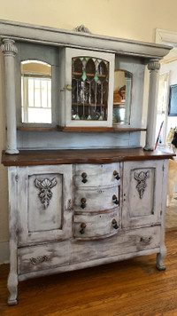 Vintage Chalk Painted Hutch with Stained Glass Detail