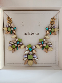 Stella and Dot Trellis Necklace