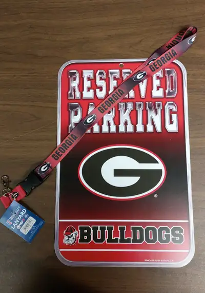 Georgia Bulldogs Fan Parking Sign and Lanyard, View more