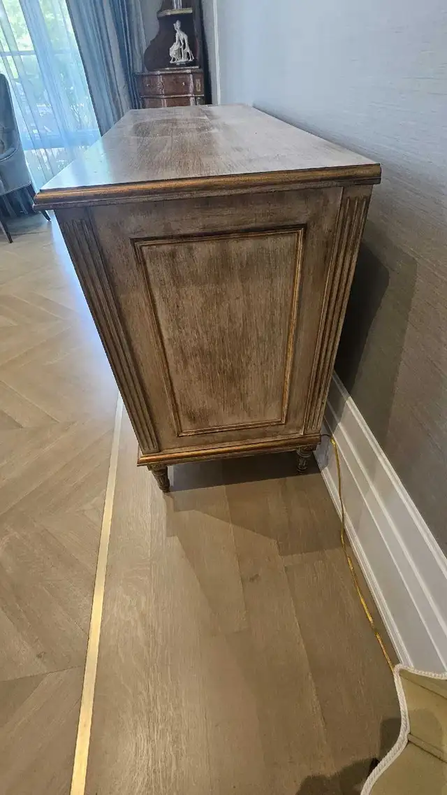Vintage Sideboard/Buffet  in Hutches & Display Cabinets in City of Toronto - Image 4