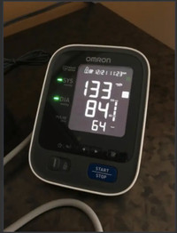 OMRON # 1 BLOOD PRESSURE MONITOR HIGH ACCURACY 2 PPL. BLUETOOTH