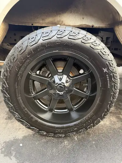 20” fuel rim on Hercules tire 305/55/20 DOT 2834 Rim and tires great condition