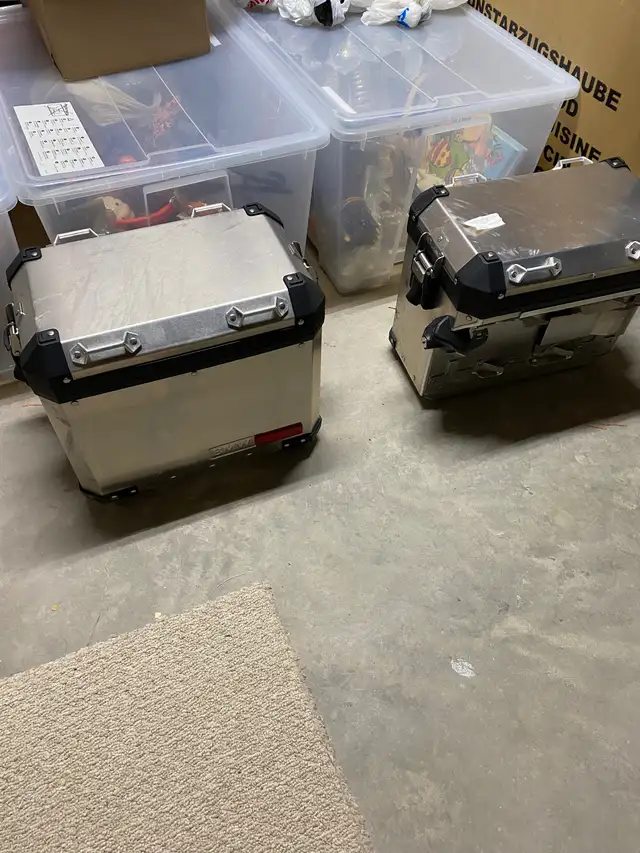 Selling BMW R1250 GSA motorcycle side panniers in Sport Touring in Ottawa - Image 3