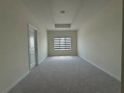 Master Bedroom & Bathroom in Townhouse 1st floor - Brampton.
