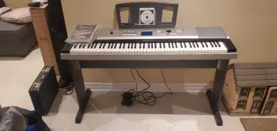 Yamaha Piano Organ Keyboard., Voir plus
