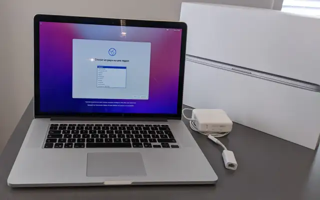 Apple MacBook Pro (Retina, 15-inch, Mid 2015) in Laptops in Longueuil / South Shore - Image 2