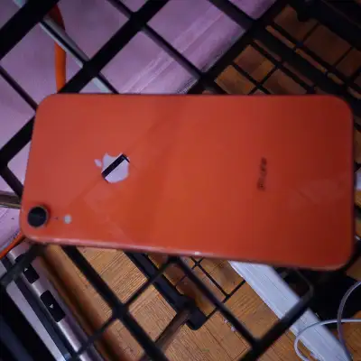 iphone xr .128 gbs , View more