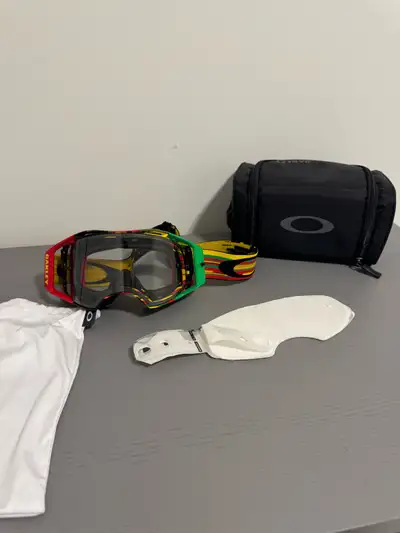 Brand new Mx Oakley Airbrake Goggle