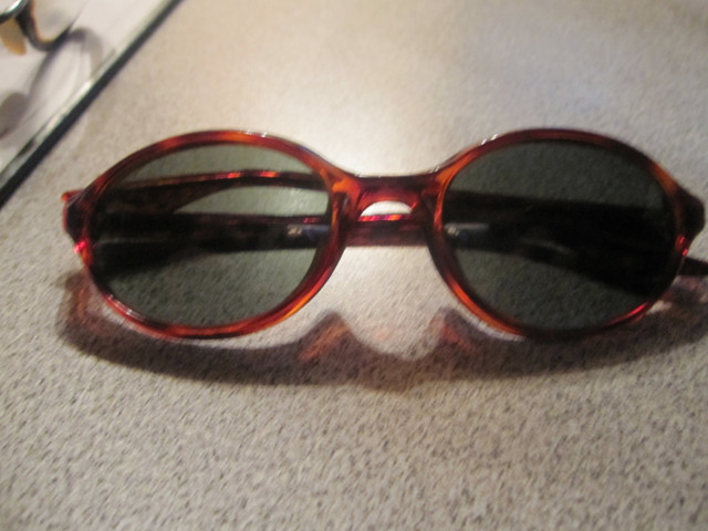 Ray Ban Sunglasses Sidestreet W2838 Bausch & Lomb  Rare Made USA in Other in City of Toronto - Image 2