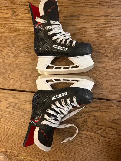 kid ice skate bauer size us-2 with helmet ccm, View more