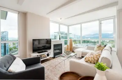Fully Furnished Private Room rental Downtown Vancouver All the Amenities you could need Walking dist...