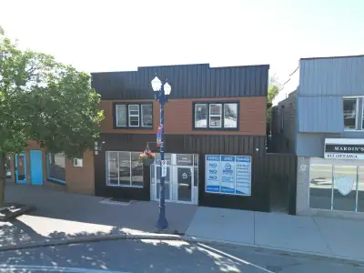 Long-Term Rental Unit for Working Professionals on Ottawa Street