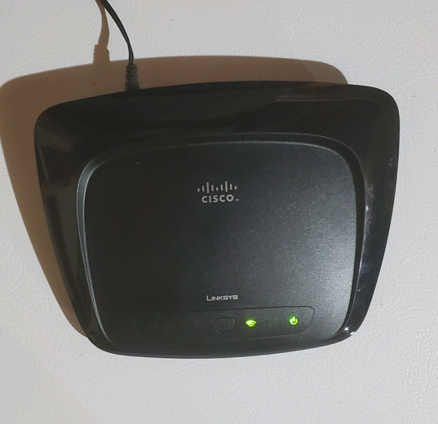 Linksys router WRT54G2 V1 in Networking in Kitchener / Waterloo