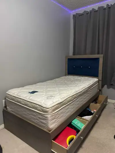 Single bed, View more