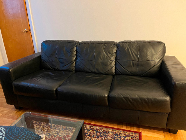 Canapé 3 places en cuir noir dans Sofas et futons  à Ville de Montréal - Image 2