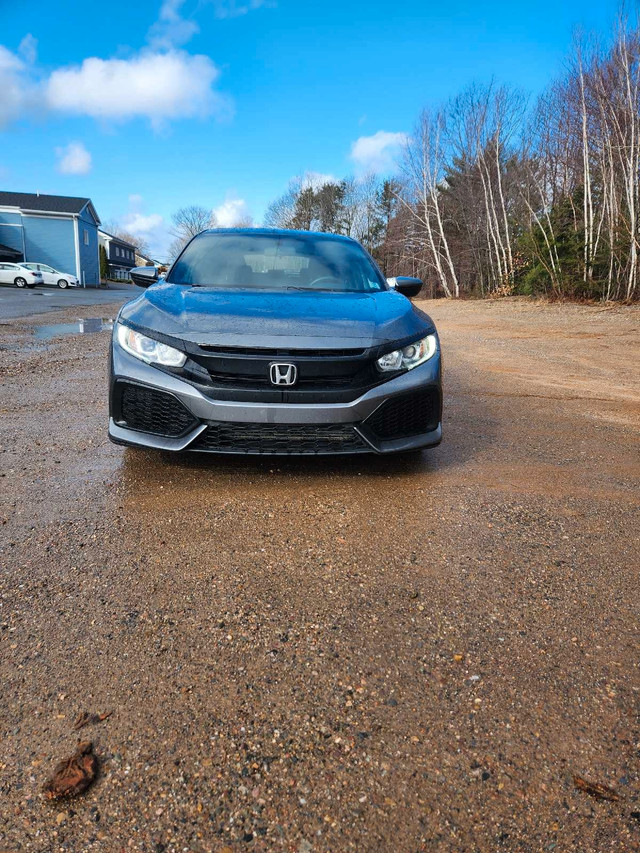 2018 Honda Civic hatchback in Cars & Trucks in Annapolis Valley - Image 3