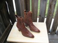 Ladies western boots