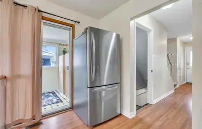 ROOM AVAILABLE – MOVE IN ASAP! A private room is available for boys or girls at a convenient and pea...