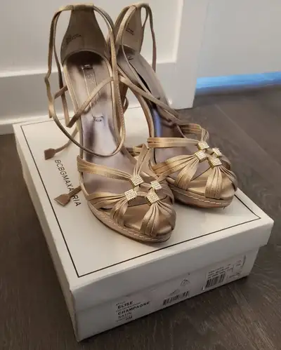 BCBG Max Azria Size 7 M Elise Champagne Satin Open Toe Womens Sh, View more