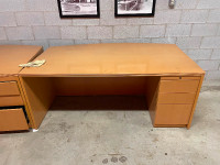 Brampton Free 6’ wide desks! Free!