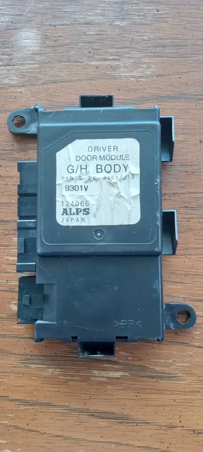 electronic drivers door control module used was bought for a 04 Pontiac Bonneville but was not the p...