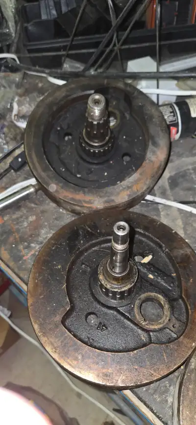 Flat head and some panhead parts 74 and 45. Original manufacturer Used in excellent condition Mainly...