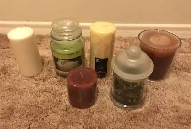 Candles, holders and jars in Home Décor & Accents in London - Image 3