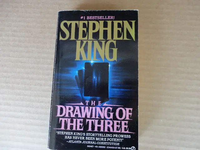 Assorted Stephen King Books in Fiction in Oakville / Halton Region - Image 4