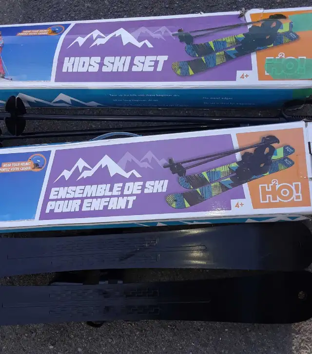 kids skis in Ski in Kingston - Image 2
