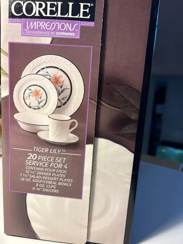 Corelle Impressions Dinnerware 20 pcs set for 4 persons in Kitchen & Dining Wares in Markham / York Region - Image 4