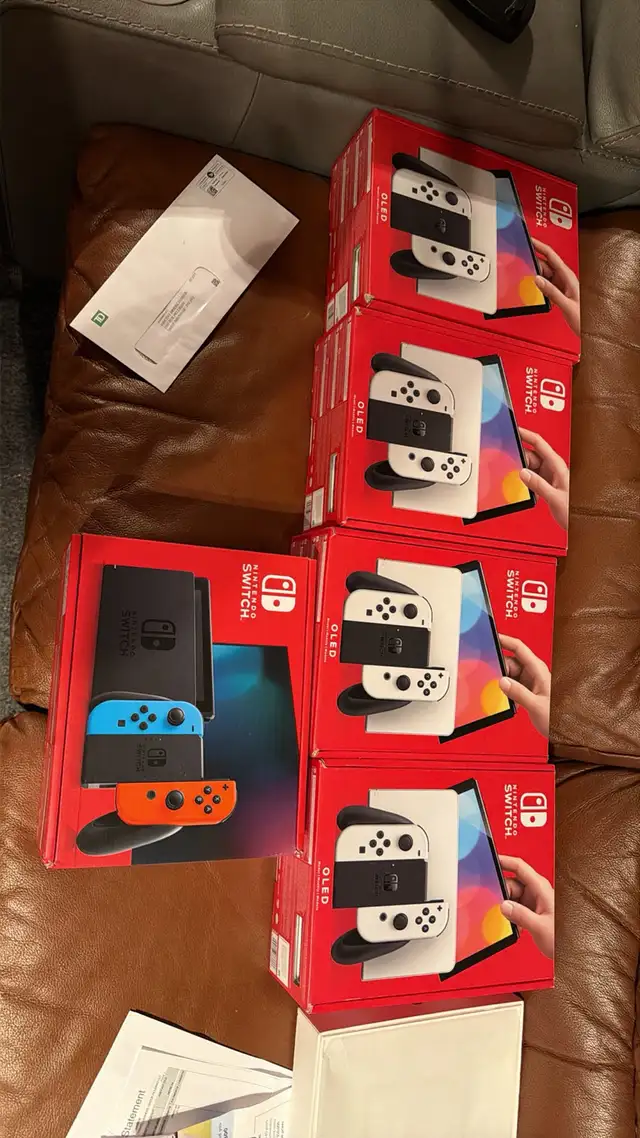 Nintendo Switch OLED466871217701539840