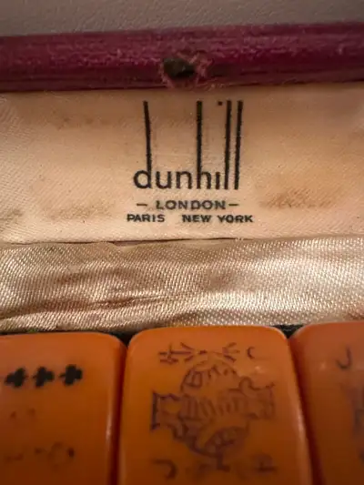 RARE VINTAGE DUNHILL POKER DICE IN ORIGINAL LEATHER CASE LIKE NEW IT CAN BE PICKED UP IN ALLISTON