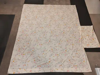 Wamsutta Floral Flat Sheet & 1 Pillowcase - Double Size Bedding, View more