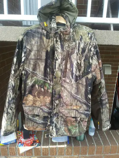 Yukon Gear mens camo parka XL, View more