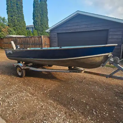 REAL GOOD LUND 16S DEEP AND WIDE DRY FISHING BOAT. AS NEW 2019 MERCURY 20HP FOUR STROKE, RUNS AS NEW...