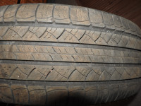 1 pneu Michelin 4 saisons P225-65R17 usagé