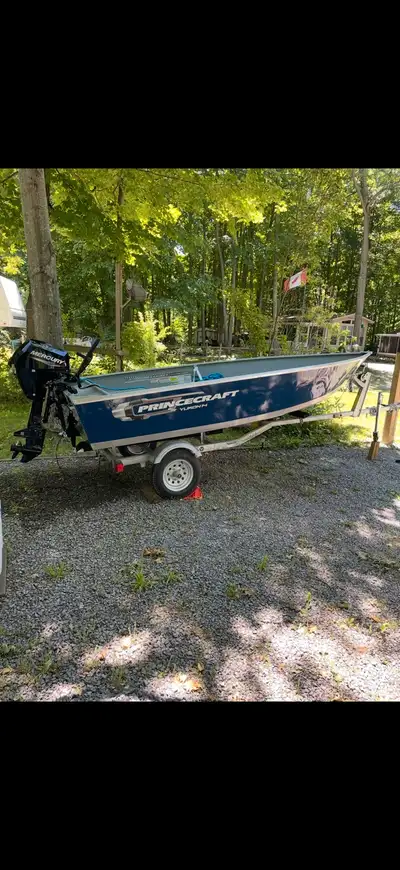 2022 Princecraft 14' Aluminum Fishing Boat, Low Hours Great condition Wide Body with 20 Mercury 4 St...