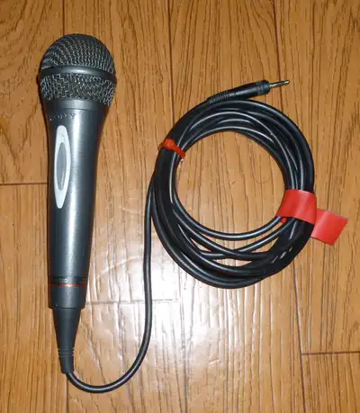 Sony Dynamic Microphone F-V320 for Vocals, Instruments, View more
