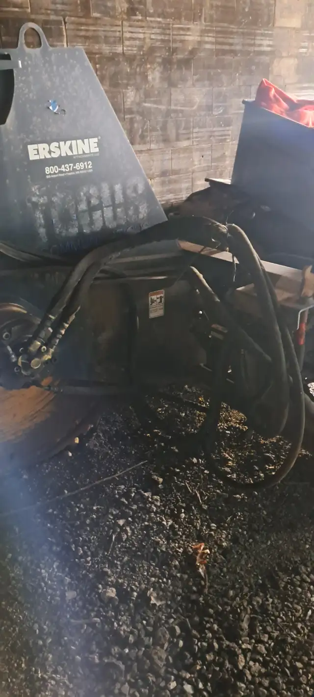 Erskine 2445RS Rock Saw Attachment in Heavy Equipment in Mission - Image 3