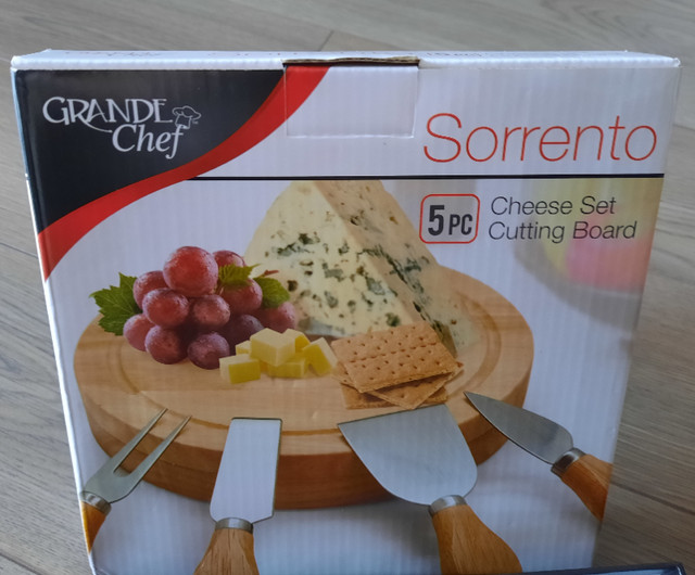 NEW 5PC CHEESE CUT- BOARD/L POINTER/W,MEN GLOVES/ TENT in Kitchen & Dining Wares in St. Catharines - Image 2