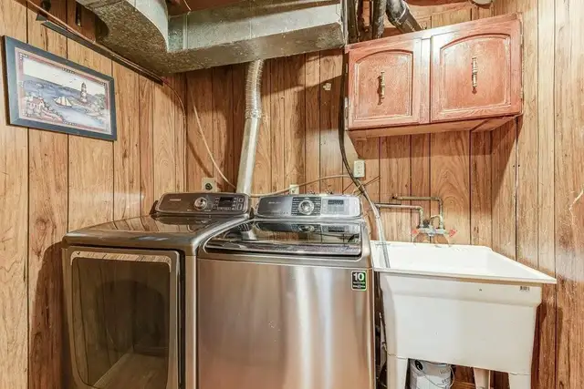 Ground and Lower unit with separate entrance available for rent in Room Rentals & Roommates in Kitchener / Waterloo - Image 9