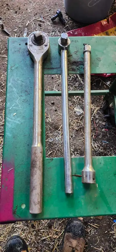 3/4" ratchet,  extension and breaker bar, View more