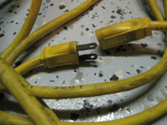 Extension Cord in Other in Windsor Region - Image 2