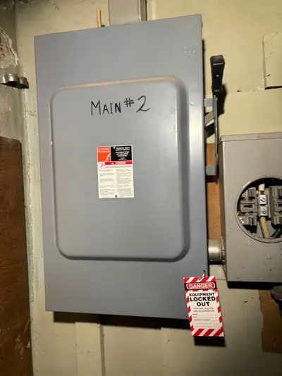 Federal pioneer fuseable  safety switch, View more