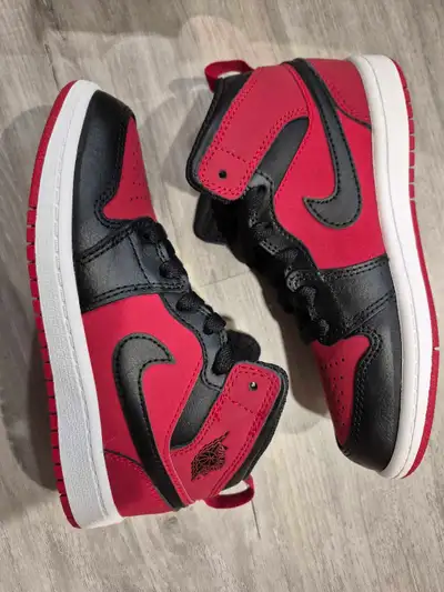 Jordan 1 Mid, View more