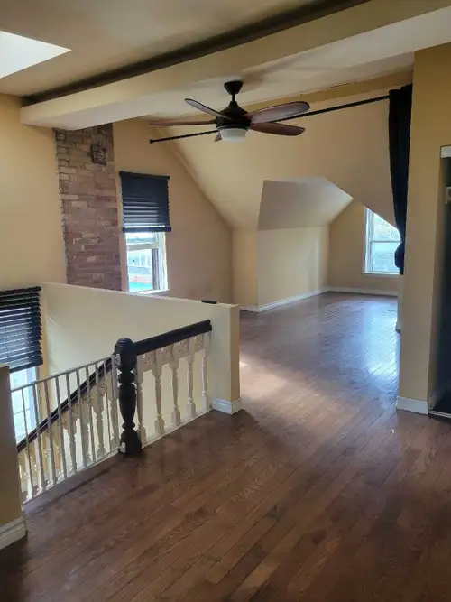 Convenient Downtown Location. Renovated, 1 parking space, balcony, 6 appliances, utilities are inclu...