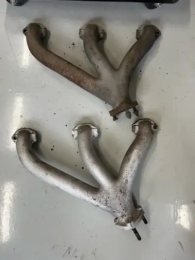 MGA exhaust header. No cracks. Price is for one.