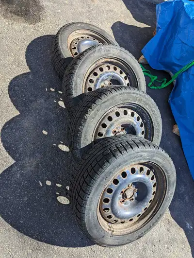 Used 1 season 800 obo Pickup Brampton Willing to trade for: 245/ 50 r20 winter tires in matching con...