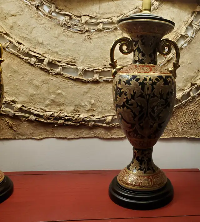 VINTAGE  TABLE LAMP in Arts & Collectibles in City of Toronto - Image 6